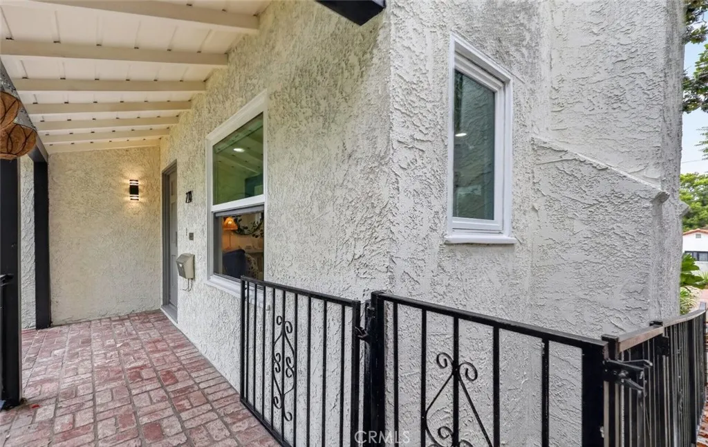 210 N Naomi Street, Burbank, CA 91505 - Photo 5 of 50, Burbank, CA