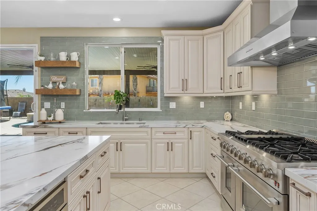 9479 Lost Grove, Riverside, CA 92508 - Photo 3 of 22, Riverside, CA