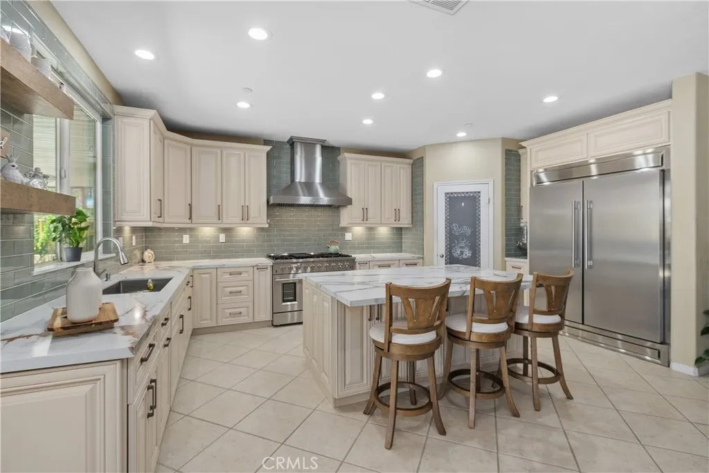 9479 Lost Grove, Riverside, CA 92508 - Photo 2 of 22, Riverside, CA
