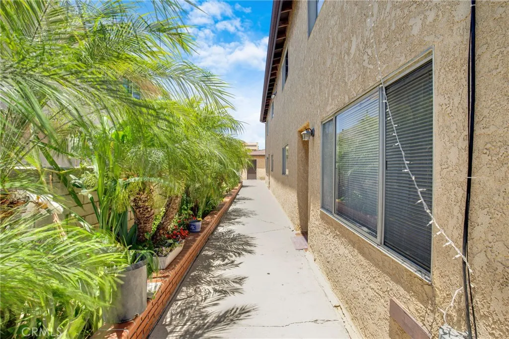 464 W 17th St, San Pedro, CA 90731 - Photo 5 of 26, San Pedro, CA