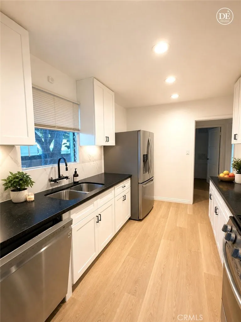 12612 Martha Street, Valley Village, CA 91607 - Photo 2 of 34, Valley Village, CA