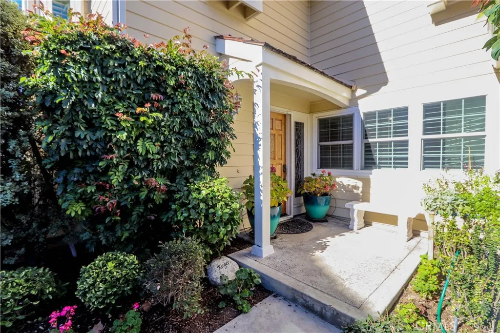 431 Cranston Court Unit 101, Long Beach, CA 90803 - Photo 2 of 32, Long Beach, CA