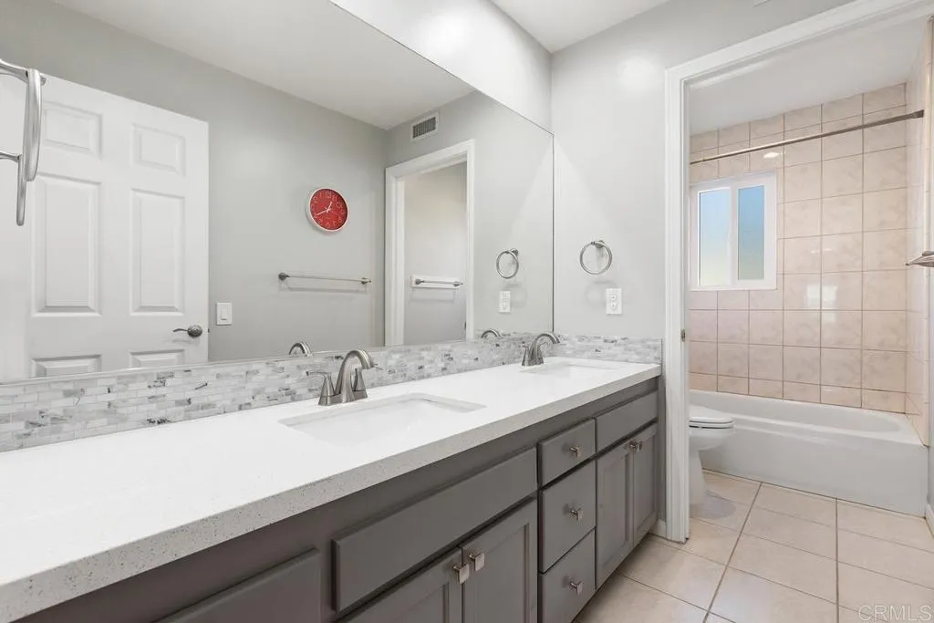 https://cdn.realtyfeed.com/cdn/127/306762635/aecbae89a149f4abf25e57abd907b85f.webp