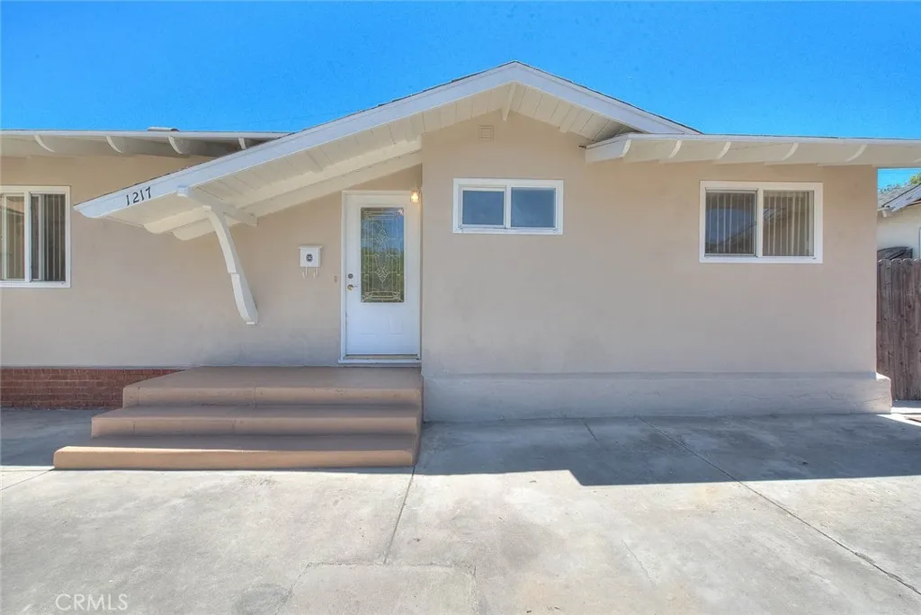 1217 W Vesta, Ontario, CA 91762 - Photo 4 of 35, Ontario, CA