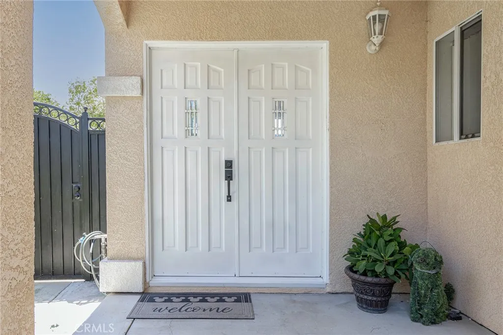 19776 Ahwanee, Los Angeles, CA 91326 - Photo 2 of 33, Los Angeles, CA