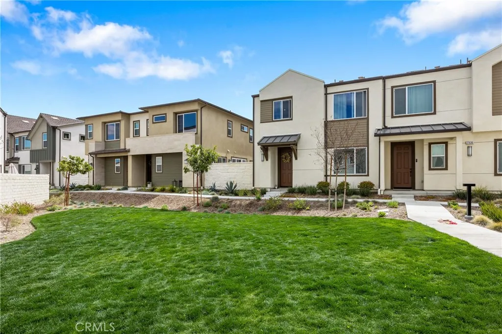27632 Ensemble, Valencia, CA 91381 - Main photo, Valencia, CA