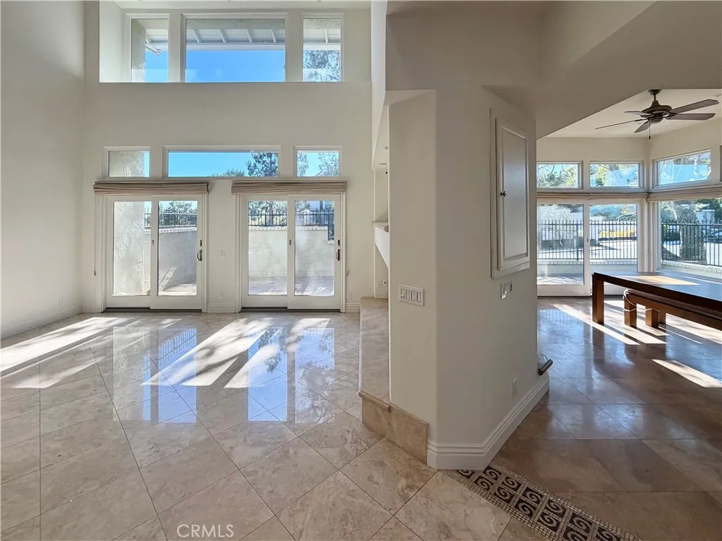 2 Vienna, Newport Beach, CA 92660 - Photo 5 of 31, Newport Beach, CA