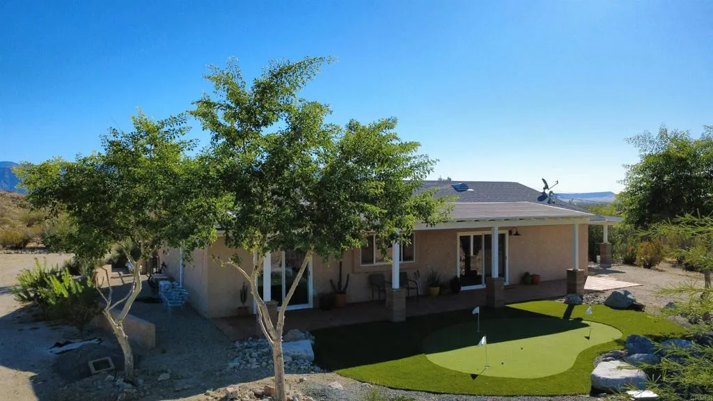 https://cdn.realtyfeed.com/cdn/127/306762696/960aeaf2f73f54e90999f4d7365bff6f.webp