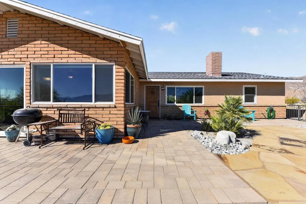 https://cdn.realtyfeed.com/cdn/127/306762696/ac90e1d0b4854d2f4f8d74415c1ace88.webp