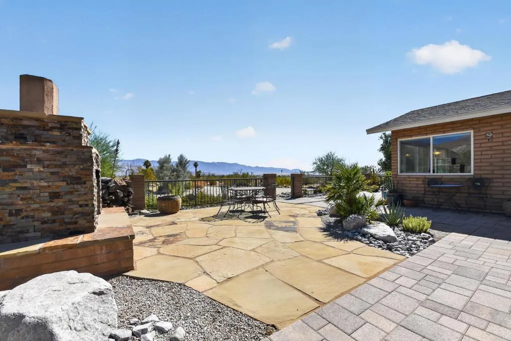 https://cdn.realtyfeed.com/cdn/127/306762696/b4af25909dc70c39a16469e6cd545dbd.webp