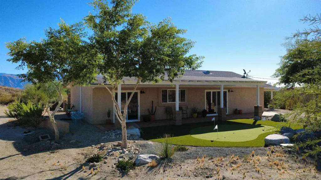 https://cdn.realtyfeed.com/cdn/127/306762696/dda5245cf639c315e06a74574a808ca3.webp