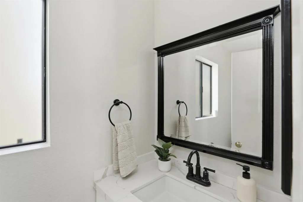 https://cdn.realtyfeed.com/cdn/127/306762704/08801d91031d2ca396b40ef6b63743d5.webp