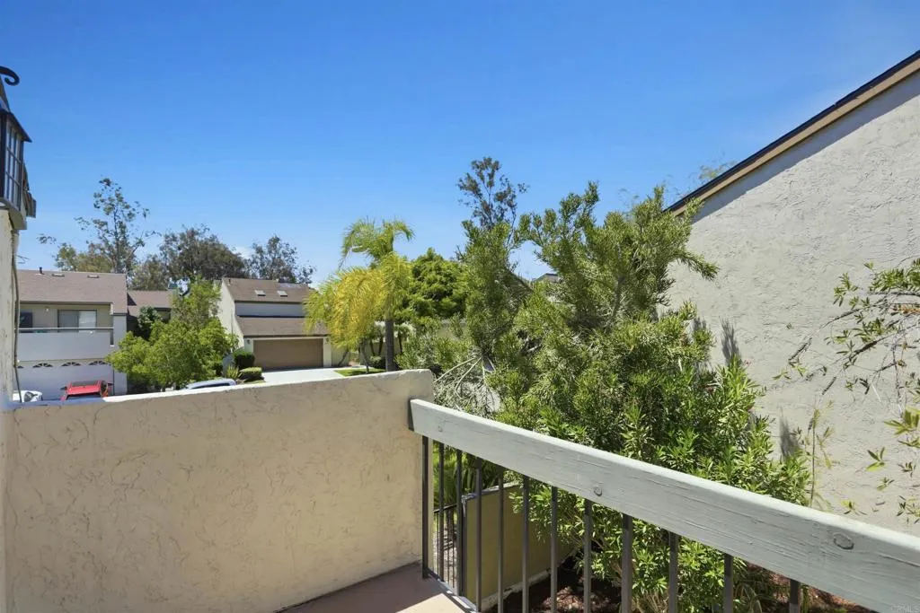 https://cdn.realtyfeed.com/cdn/127/306762704/09aeb0680f754ee69a53193c68e5302c.webp
