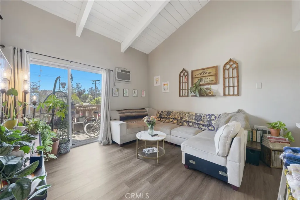 Photo #2: SW26148675 Listing: Photo #2
