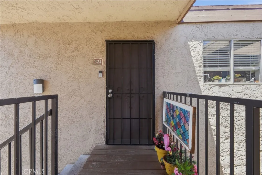 https://cdn.realtyfeed.com/cdn/127/306762727/38f6631ce58fd6eca40518c315a51291.webp