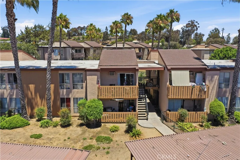 Photo #1: SW26148675 Listing: Photo #1