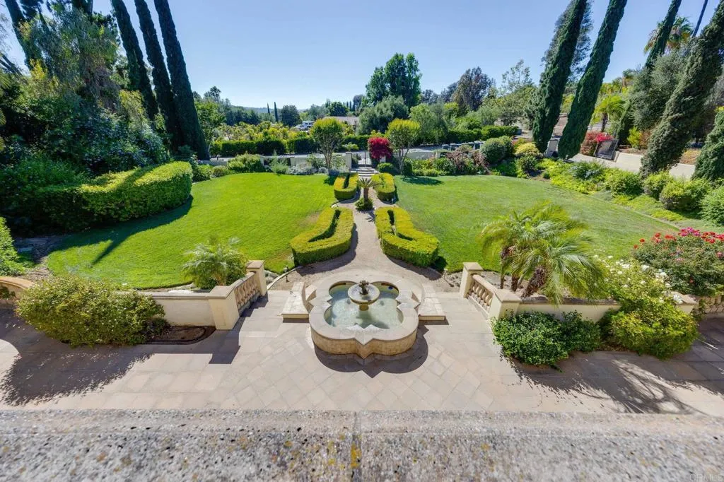https://cdn.realtyfeed.com/cdn/127/306762734/21dc7f7477d74b53c9dcf55542ff3e4b.webp