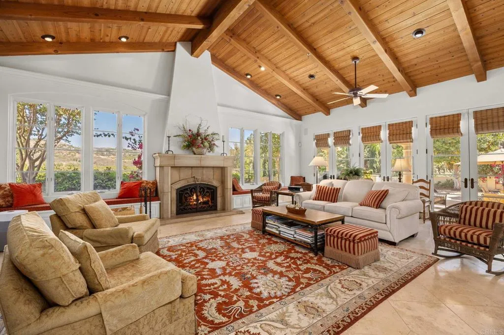 https://cdn.realtyfeed.com/cdn/127/306762734/cc8e8e9d9f18a2012faec7ddde2af000.webp
