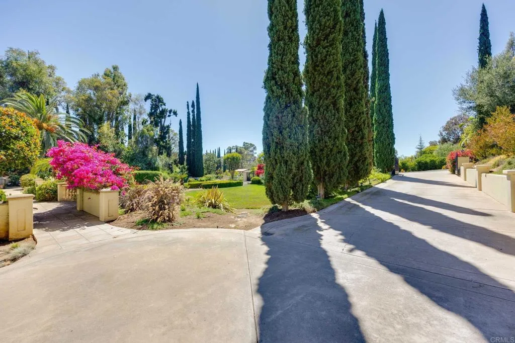 https://cdn.realtyfeed.com/cdn/127/306762734/e1aeca98b8dd8474567f22c0e68b65e6.webp