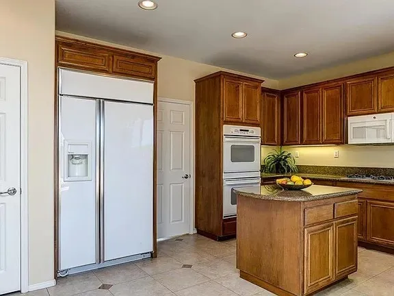 11217 Ravenna, Porter Ranch, CA 91326 - Photo 5 of 47, Porter Ranch, CA