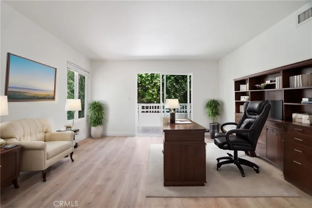 4957 Vejar Drive, Agoura Hills, CA 91301 - Photo 4 of 33, Agoura Hills, CA