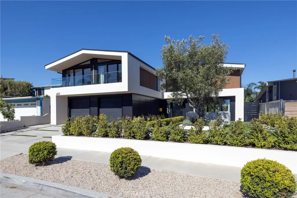 16732 Edgewater, Huntington Beach, CA 92649 - Main photo, Huntington Beach, CA