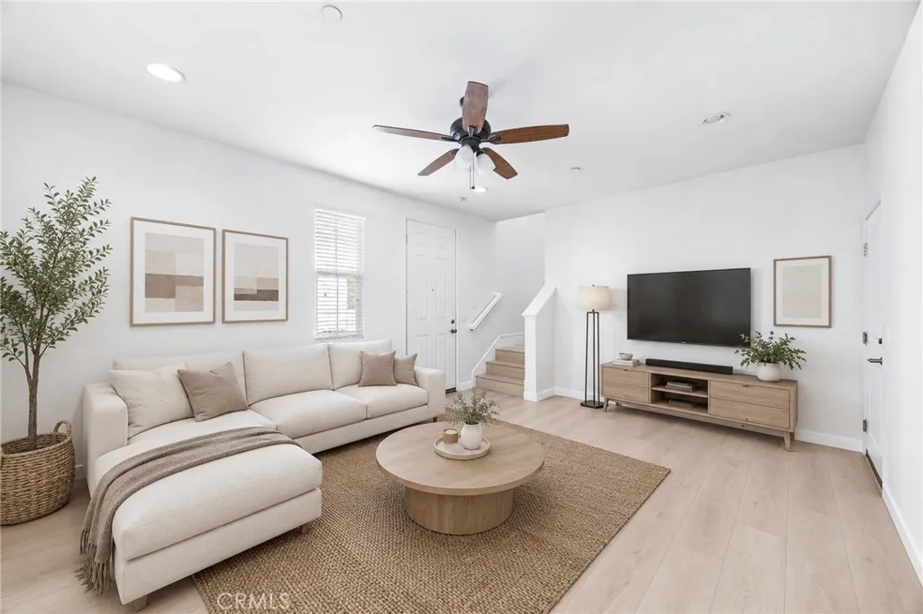 6366 Aquila Way, Eastvale, CA 91752 - Photo 4 of 40, Eastvale, CA