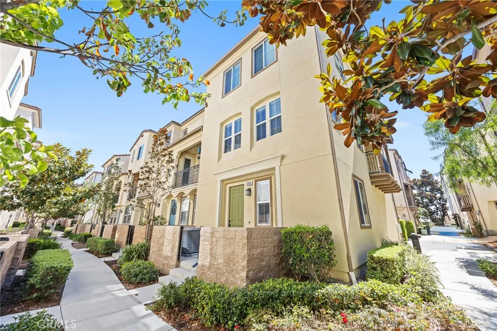 6366 Aquila Way, Eastvale, CA 91752 - Main photo, Eastvale, CA