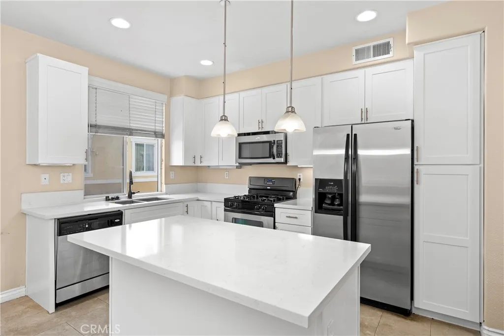 Photo #11: SW26143755 Listing: Photo #11