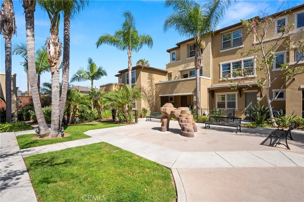 Photo #42: SW26143755 Listing: Photo #42