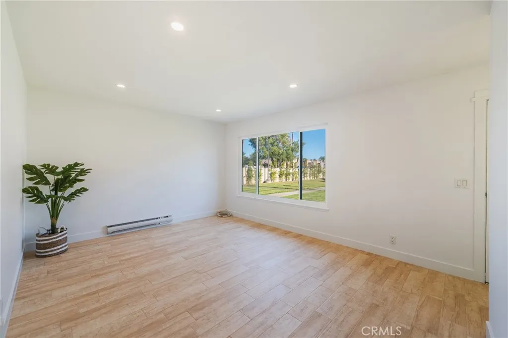 19760 Kingswood, Huntington Beach, CA 92646 - Photo 5 of 41, Huntington Beach, CA