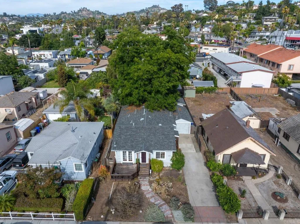 https://cdn.realtyfeed.com/cdn/127/306762823/34d24e88719459637f3f1ef03b97dea6.webp