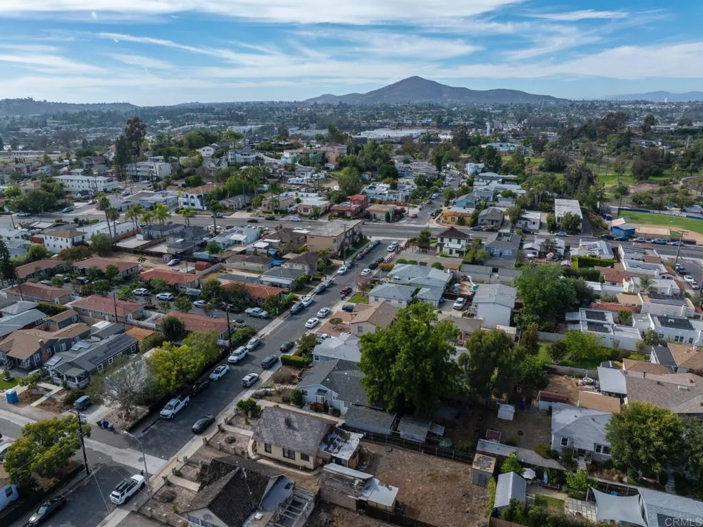 https://cdn.realtyfeed.com/cdn/127/306762823/81a8373b0781862953a357a3727ef822.webp