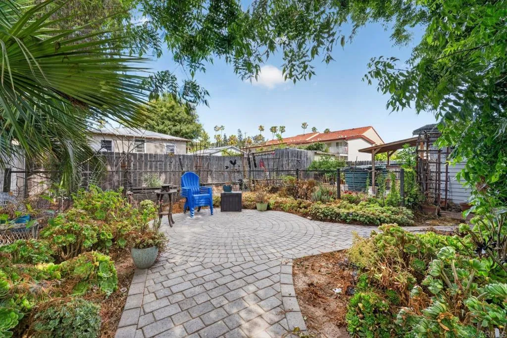 https://cdn.realtyfeed.com/cdn/127/306762823/91350170b42db174f2b129ce7dae032f.webp