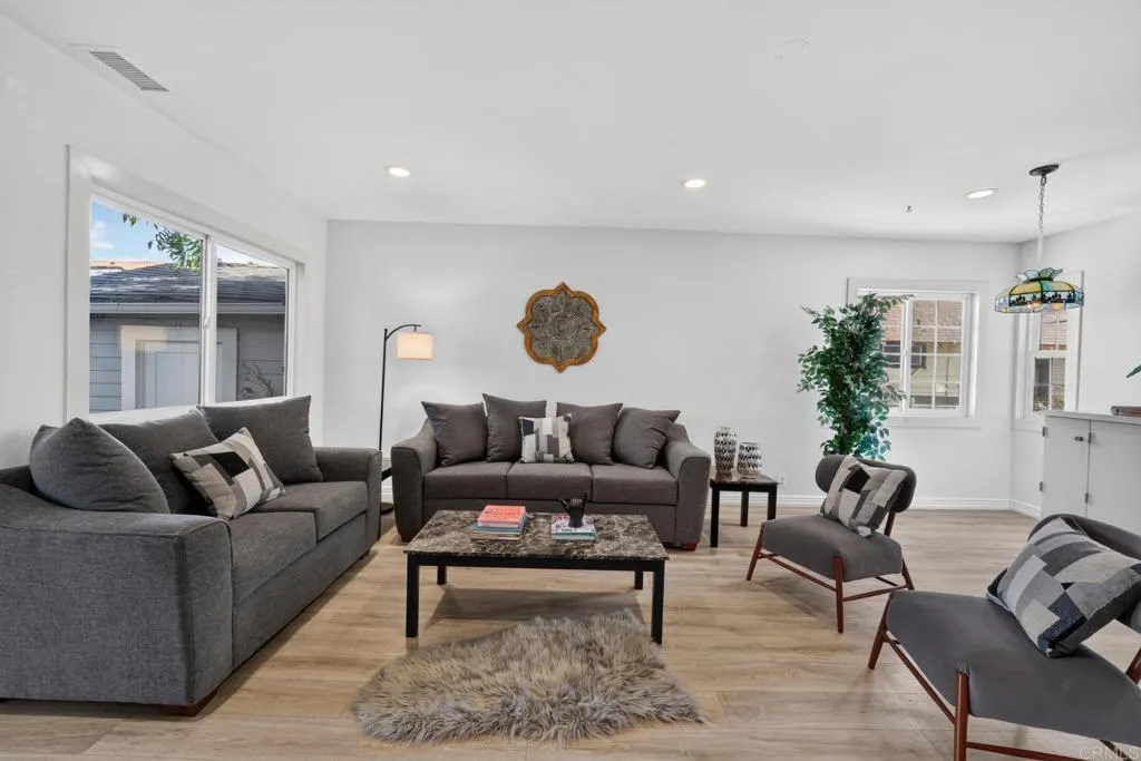 https://cdn.realtyfeed.com/cdn/127/306762823/91abcf34ac0a7b52461d899b42e6fb6d.webp