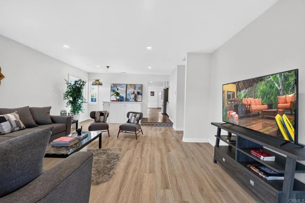 https://cdn.realtyfeed.com/cdn/127/306762823/d67acf65b5020174083b5ca5144f2c96.webp