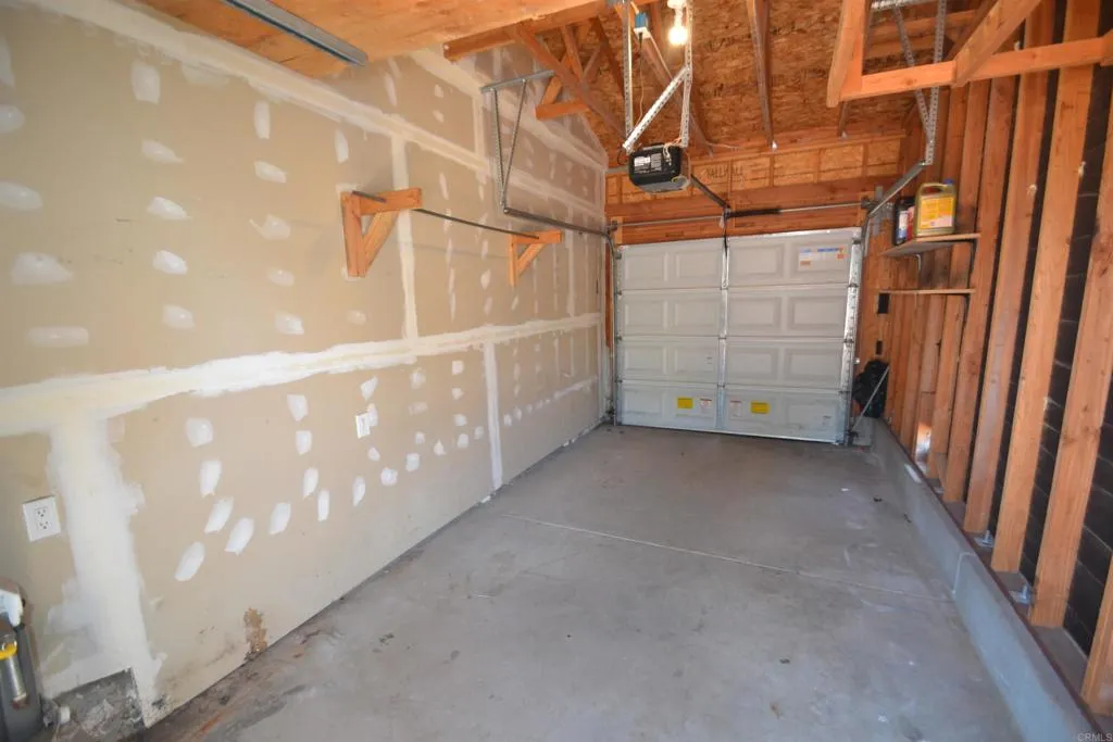 https://cdn.realtyfeed.com/cdn/127/306762875/58ec6ac538acd0f45656169f264fd1c1.webp