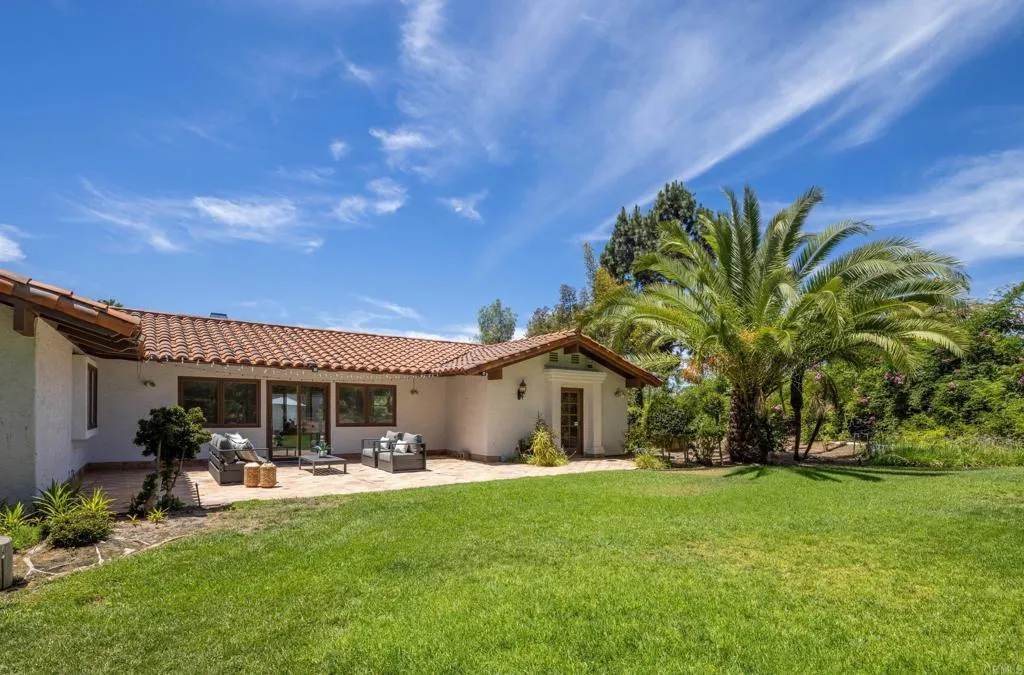https://cdn.realtyfeed.com/cdn/127/306762876/022b68fe3e2dec0e06f682d8336094aa.webp