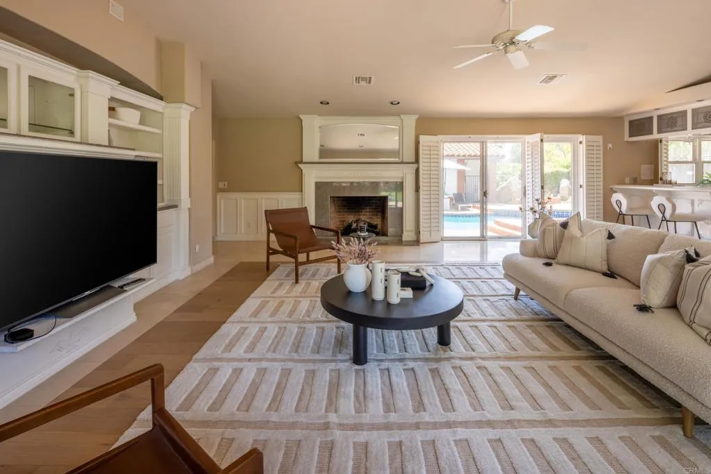 https://cdn.realtyfeed.com/cdn/127/306762876/0424ce3fe054cf5dff4c562a8b676007.webp