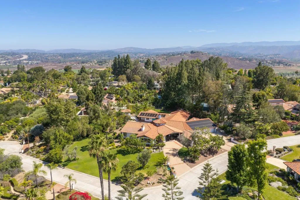 https://cdn.realtyfeed.com/cdn/127/306762876/2d368fdc7230f24083be2f55209105ac.webp