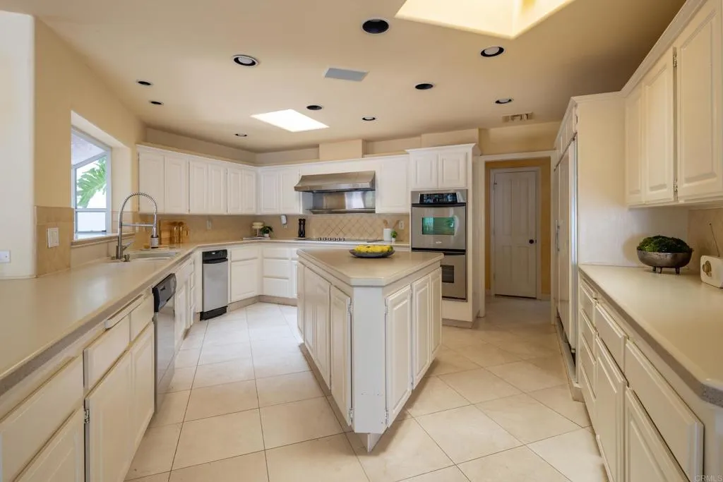 https://cdn.realtyfeed.com/cdn/127/306762876/54642c35fc08639f662ed69c9803d569.webp
