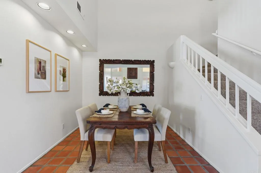 1341 Serena Circle Unit 2, Chula Vista, CA 91910 - Photo 5 of 29, Chula Vista, CA