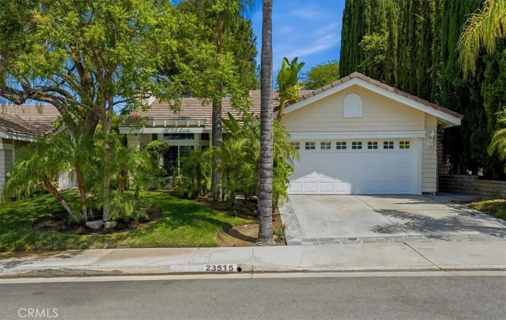 23515 Meriden, Valencia, CA 91354 - Photo 2 of 27, Valencia, CA