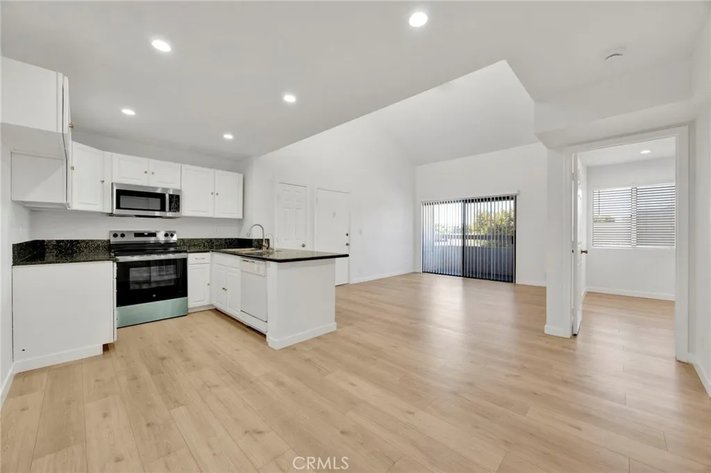 25027 Peachland Avenue Unit 260, Newhall, CA 91321 - Photo 3 of 28, Newhall, CA