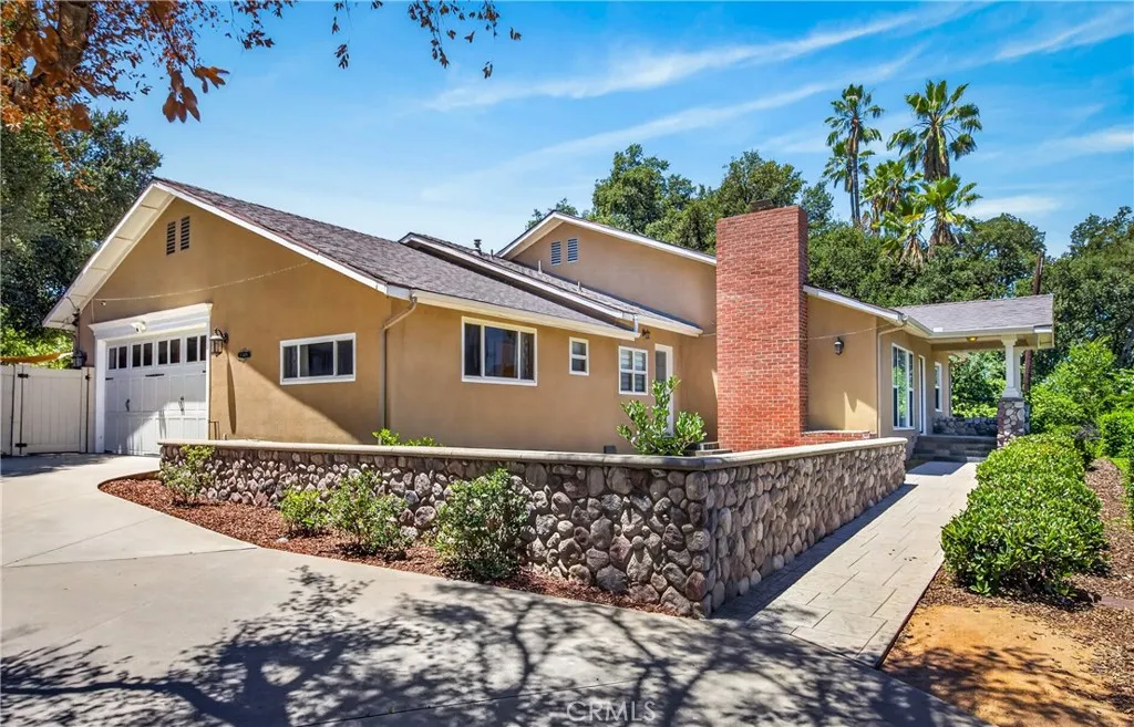 21 W Hilton Avenue, Redlands, CA 92373 - Photo 3 of 39, Redlands, CA