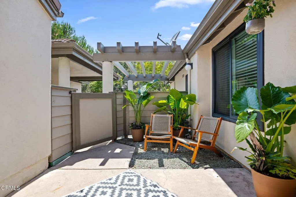 4039 Primavera Road Unit 5, Santa Barbara, CA 93110 - Photo 4 of 32, Santa Barbara, CA