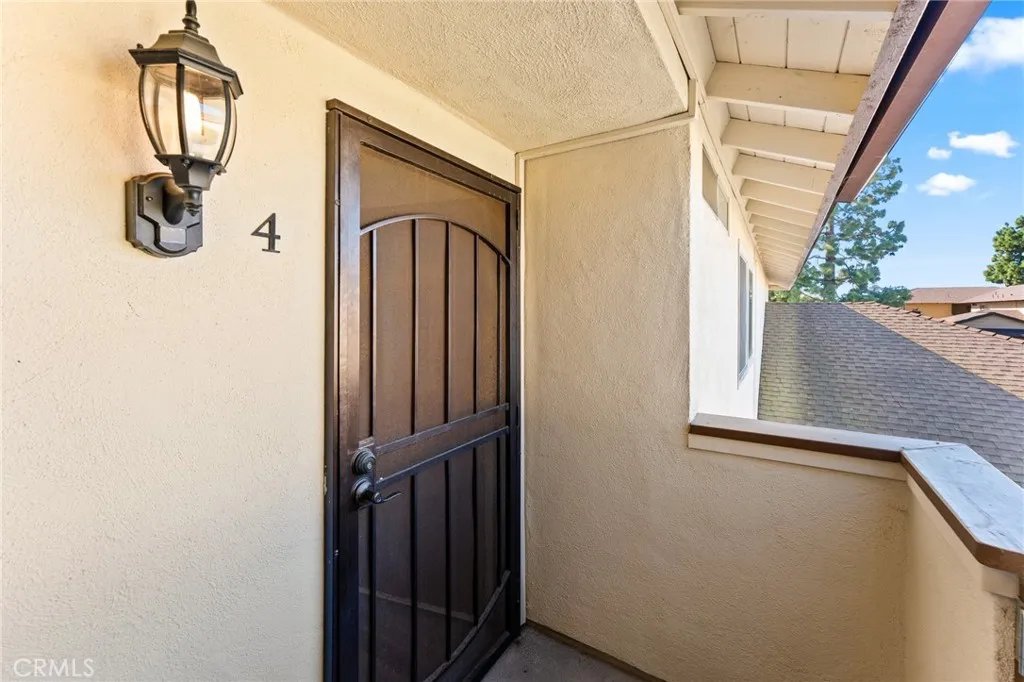 17972 Baron Circle Unit 4, Huntington Beach, CA 92647 - Photo 5 of 21, Huntington Beach, CA
