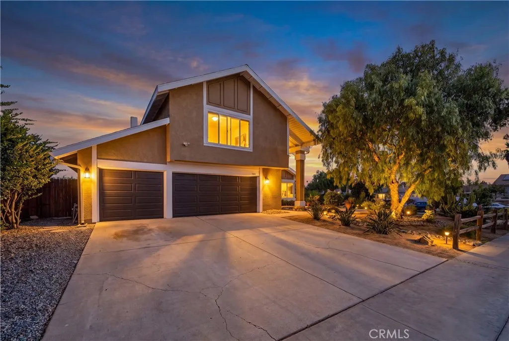 990 Queensdale Ave, Corona, CA 92878 - Photo 5 of 41, Corona, CA