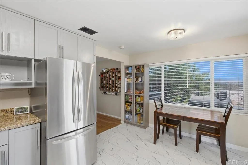 https://cdn.realtyfeed.com/cdn/127/306762965/8e8ef471c91da0404414ba8cf8b5b1fa.webp
