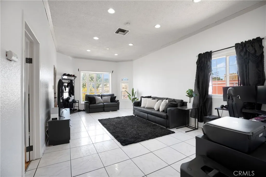 606 N Park, Pomona, CA 91768 - Photo 4 of 21, Pomona, CA